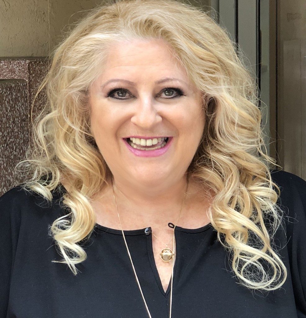 J-AIR Presenter Lily Steiner